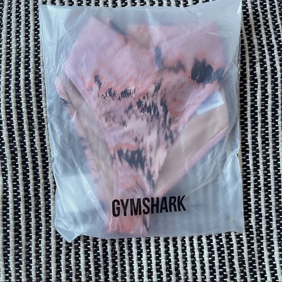 GYMSHARK V SHAPED BIKINI BOTTOMS ONLY - Picture 5 of 6